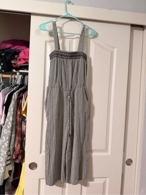 Size Small Knee Length Jumper